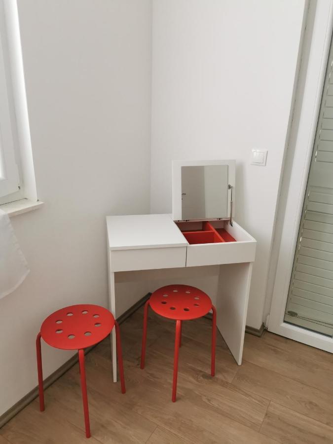 Apartmani Kronjac ミルナ エクステリア 写真