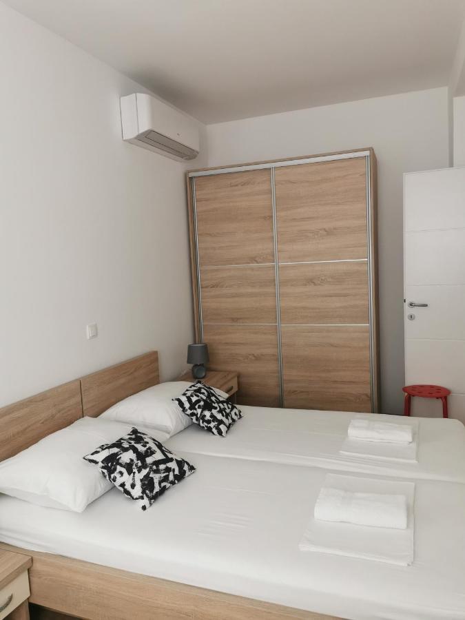 Apartmani Kronjac ミルナ エクステリア 写真