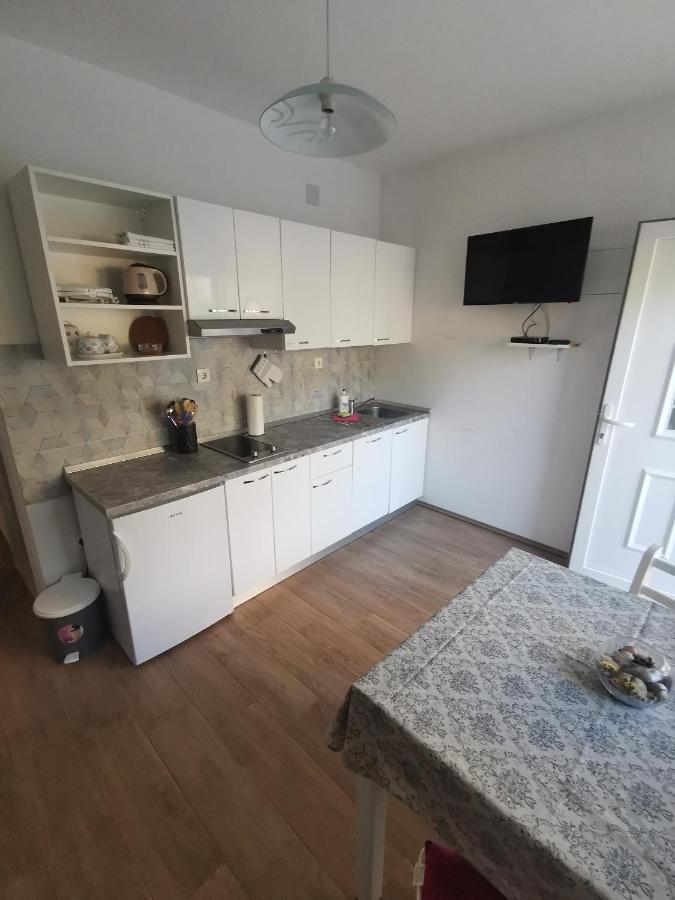 Apartmani Kronjac ミルナ エクステリア 写真